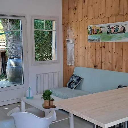 Holiday home Maison Bois 36 Bassin Arcachon *